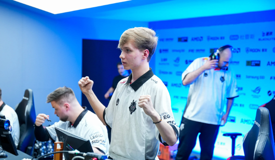 传闻： FUT Esports 可能签下前 NaVi Junior 阵容与 Misutaaa 。