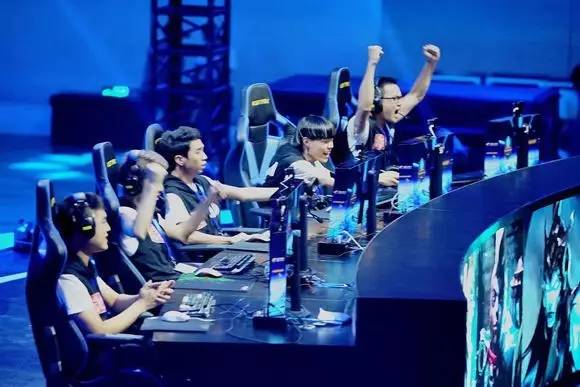 围绕呼吸打有啥用？Ruler女枪扫大伤害爆炸 JDG顽强扳平比分